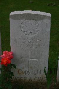 Houchin British Cemetery - Black, S H