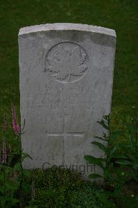 Houchin British Cemetery - Boyle, Gerald Edward