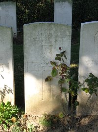 Houchin British Cemetery - Bradley, J