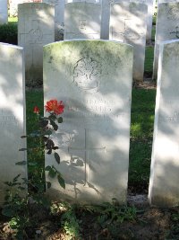 Houchin British Cemetery - Broadley, J H