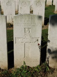 Houchin British Cemetery - Carr, Victor Francis