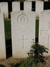 Houchin British Cemetery - Clayton, Joseph Herbert