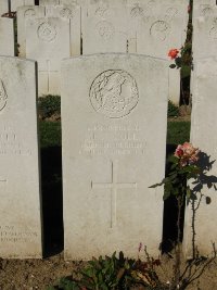 Houchin British Cemetery - Cole, J F