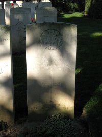 Houchin British Cemetery - Conway, Joseph