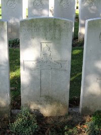 Houchin British Cemetery - Covington, Reginald Frederick