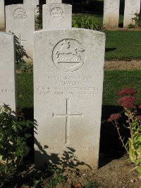 Houchin British Cemetery - Davies, F