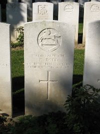 Houchin British Cemetery - Dodd, Ernest