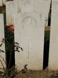 Houchin British Cemetery - Everitt, George Frederick