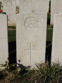 Houchin British Cemetery - Everitt, John Edward