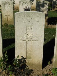 Houchin British Cemetery - Fitzjohn, C