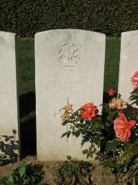 Houchin British Cemetery - Flasby, R