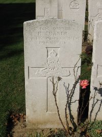 Houchin British Cemetery - Fraser, H