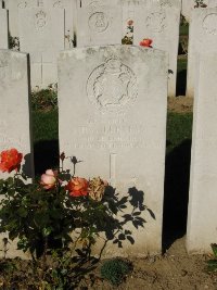 Houchin British Cemetery - Furness, Robert Alexander