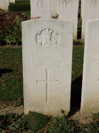 Houchin British Cemetery - Gill, F