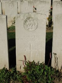 Houchin British Cemetery - Graves, Frederick