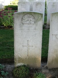 Houchin British Cemetery - Greaves, Frederic