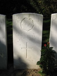 Houchin British Cemetery - Gutteridge, George