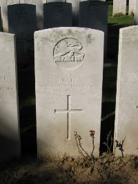 Houchin British Cemetery - Hale, J