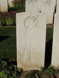 Houchin British Cemetery - Harvey, A