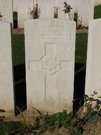 Houchin British Cemetery - Hayes, Walter Fredrick