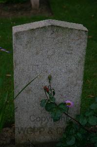 Houchin British Cemetery - Hiller, Josef