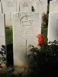 Houchin British Cemetery - Hilton, G F