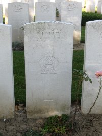 Houchin British Cemetery - Housley, E