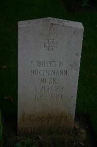 Houchin British Cemetery - Huchtmann, Wilhelm