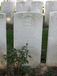 Houchin British Cemetery - Hudson, F