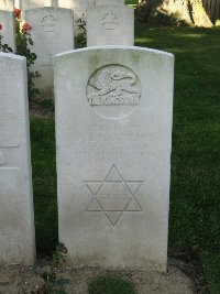 Houchin British Cemetery - Kavarsky, Joel