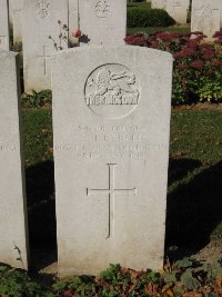 Houchin British Cemetery - Kendall, E