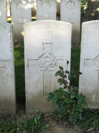 Houchin British Cemetery - Kirkby, J