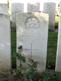 Houchin British Cemetery - Knox, Herbert