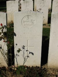 Houchin British Cemetery - Lea, R