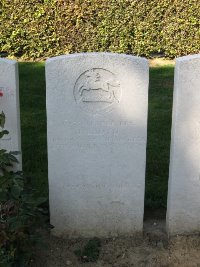 Houchin British Cemetery - Lloyd, John