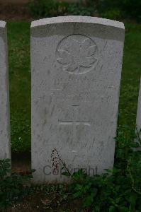 Houchin British Cemetery - Lownie, William Nicholson