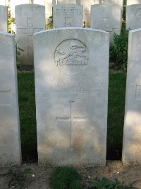 Houchin British Cemetery - McVittie, Bertram