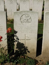 Houchin British Cemetery - Notley, Albert Carr