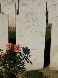 Houchin British Cemetery - Pearce, John Woods