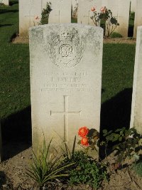 Houchin British Cemetery - Phillips, Jenkin