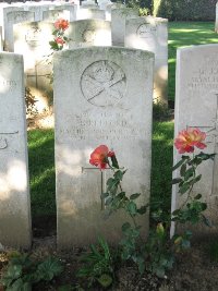 Houchin British Cemetery - Redford, G