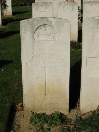 Houchin British Cemetery - Reynolds, Thomas Francis