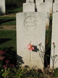 Houchin British Cemetery - Ryan, J T