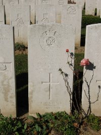 Houchin British Cemetery - Sands, John William