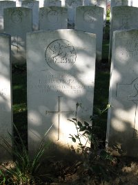 Houchin British Cemetery - Shakespeare, F