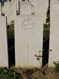 Houchin British Cemetery - Shaw, Charles Salisbury