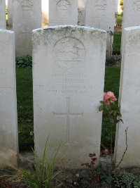 Houchin British Cemetery - Simcox, G