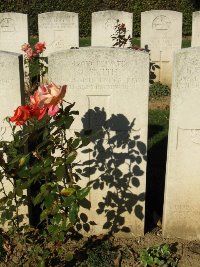 Houchin British Cemetery - Smith, J