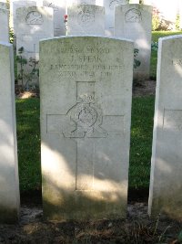 Houchin British Cemetery - Speak, J