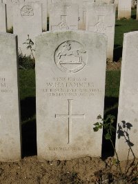 Houchin British Cemetery - Stammers, William Henry